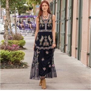 Beautiful Sundance dress with embroidery